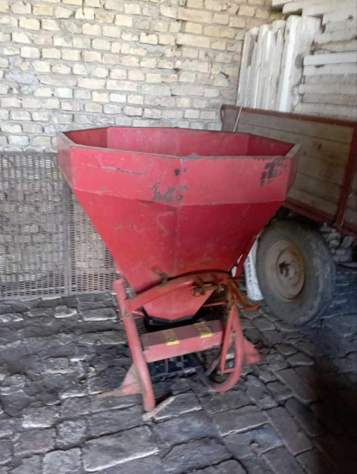 Rasturivač veštaka, Odžaci 500 kg.  